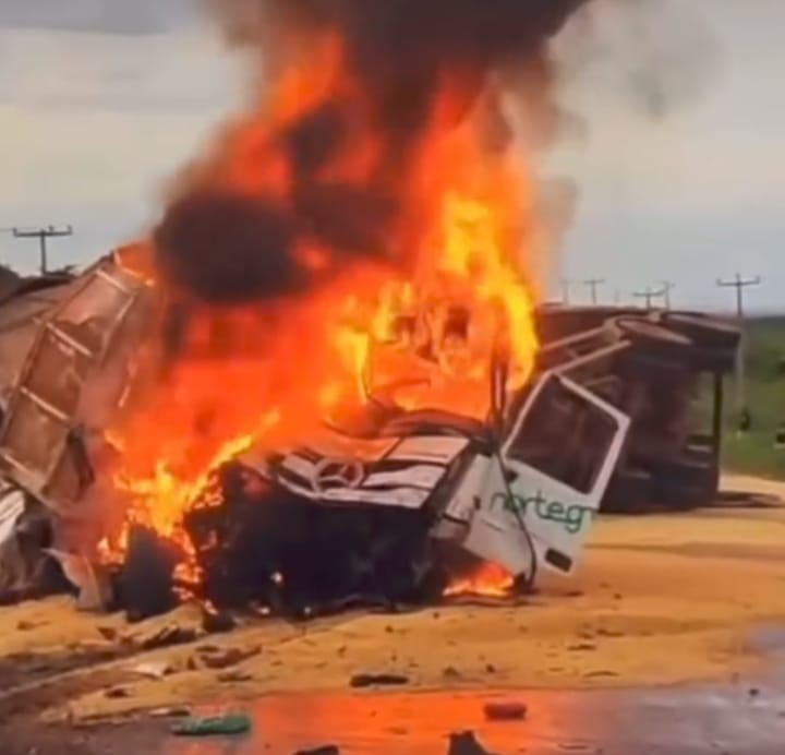 Motoristas Morrem Carbonizados Em Grave Acidente Na MA 006 No Sul Do