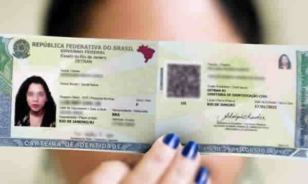 Nova carteira de identidade unifica as informações do cidadão no